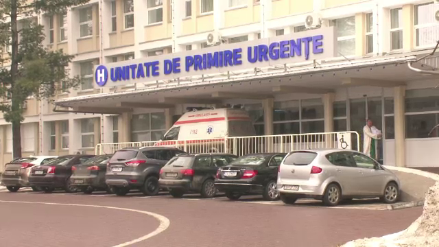 A suferit arsuri grave, iar asistenta maternala a decis sa il trateze cu leacuri babesti. Copilul e acum in stare grava