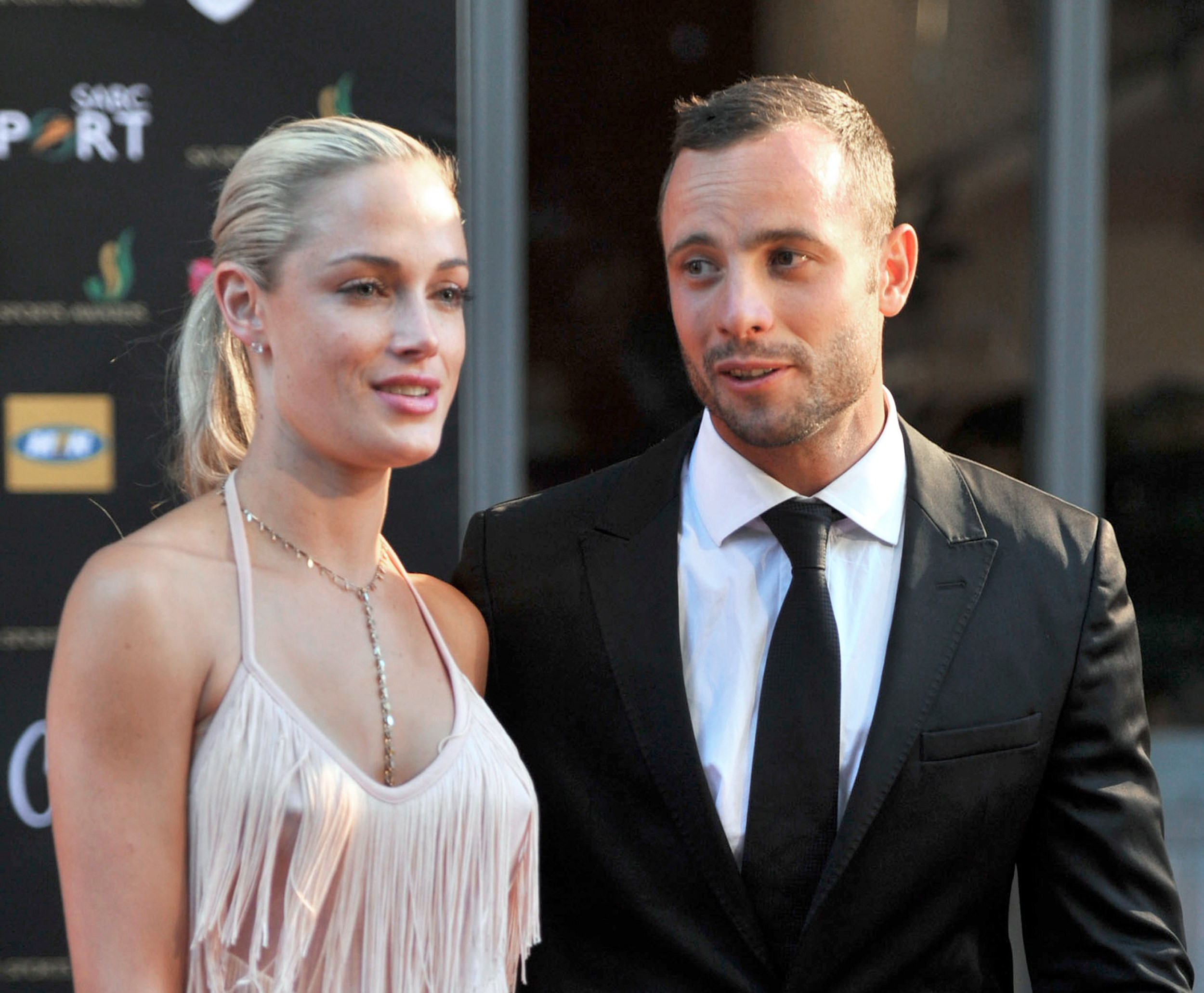 Oscar Pistorius a fost gasit VINOVAT de ucidere din culpa. Sportivul ramane liber pe cautiune pana la pronuntarea pedepsei