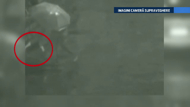 VIDEO. Momentul in care in barbat isi impinge iubita intr-o groapa adanca de 3 metri pe care, apoi, o acopera