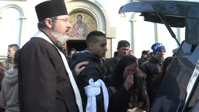 Romanca decapitata in Paris si-a gasit odihna vesnica. Transportul trupului si inmormantarea, platite de Gigi Becali