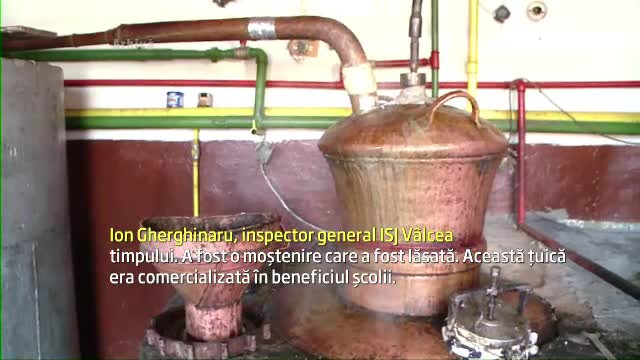 O tuica cu traditie: 44 de ani de cand se fabrica intr-o SCOALA din Valcea. Hotii au scos la iveala adevarul odata cu cazanul