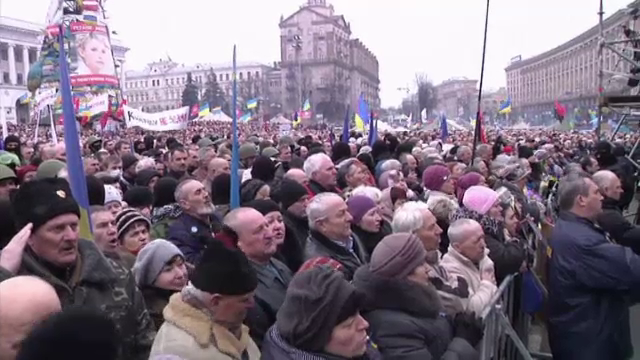 Armistitiu incheiat intre putere si opozitie, in Ucraina. Legea care ii iarta pe manifestantii arestati in timpul protestelor