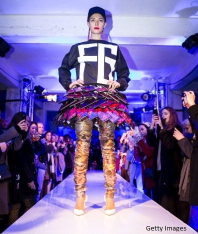 Cea mai discutata aparitie, la Saptamana modei, de la Londra. Cum arata "prima fusta interactiva"