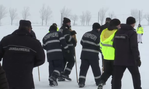 Un barbat, disparut in timpul viscolului, a fost gasit dupa 3 saptamani, mort pe un camp in Buzau. O alta victima e cautata