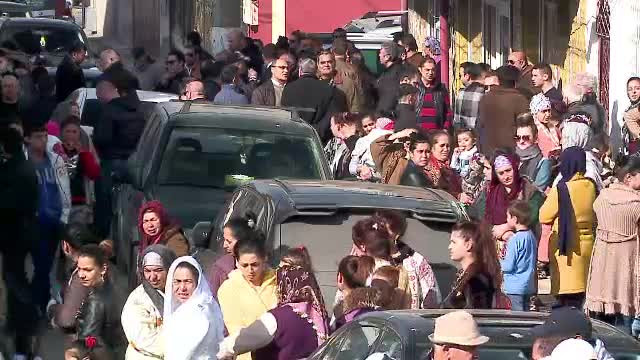 Cadavrul fostului interlop Ismail Iasar, furat de la spital de prieteni. Acestia sustin ca trebuie ingropat inainte de apus