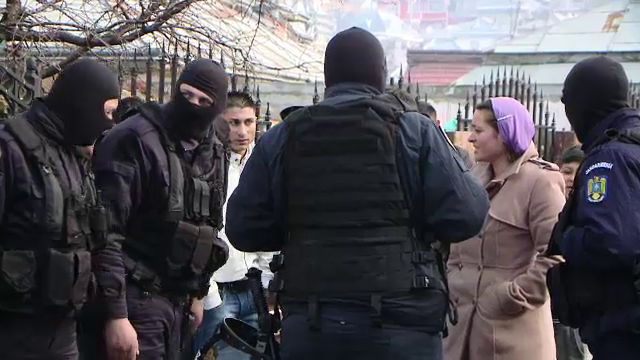 Ancheta de amploare in cazul unor afaceri cu fier vechi. Prejudiciul ar fi de 132 de MILIOANE de euro