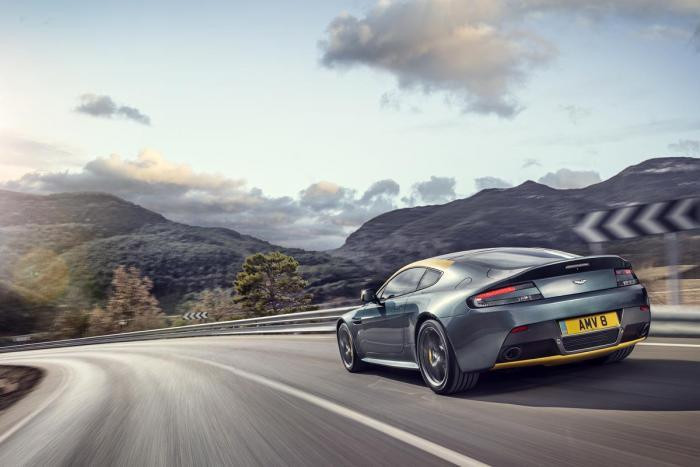 aston martin geneva 2014 - 2