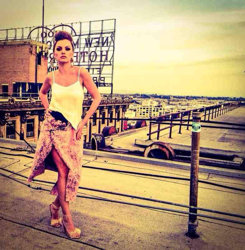 Alexandra Stan, nud, Facebook