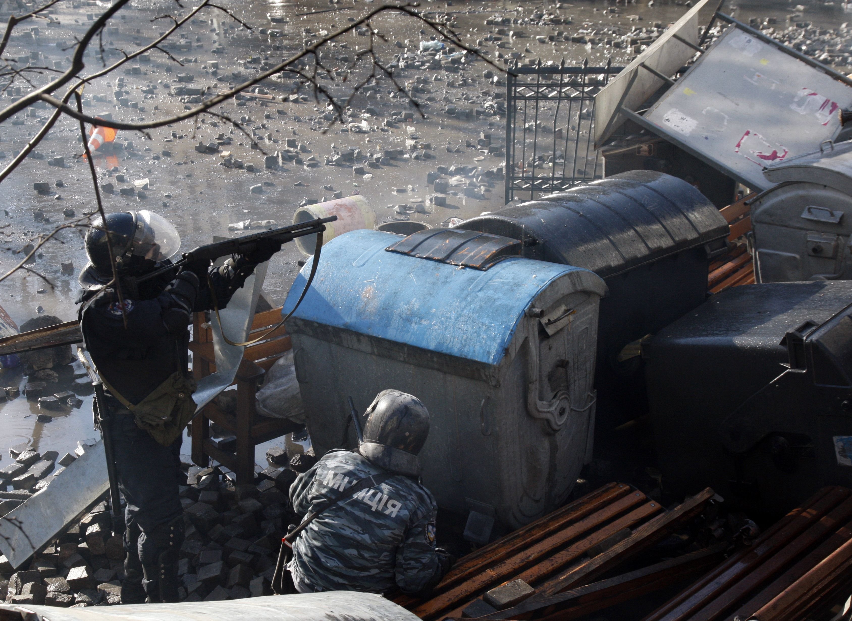 Imagini din timpul protestelor din Kiev, din 20 februarie 2014 - 5