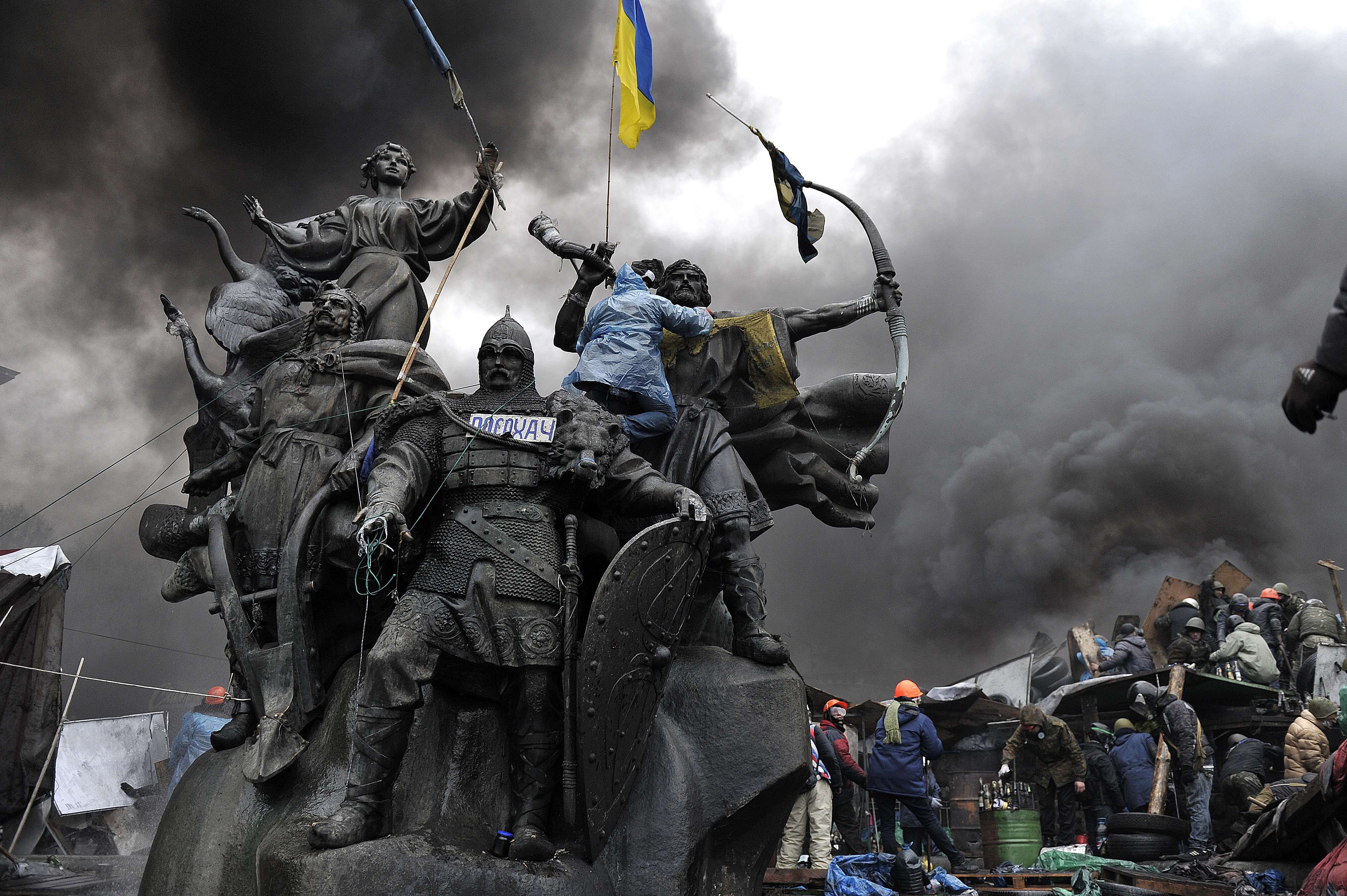 Imagini din timpul protestelor din Kiev, din 20 februarie 2014 - 8