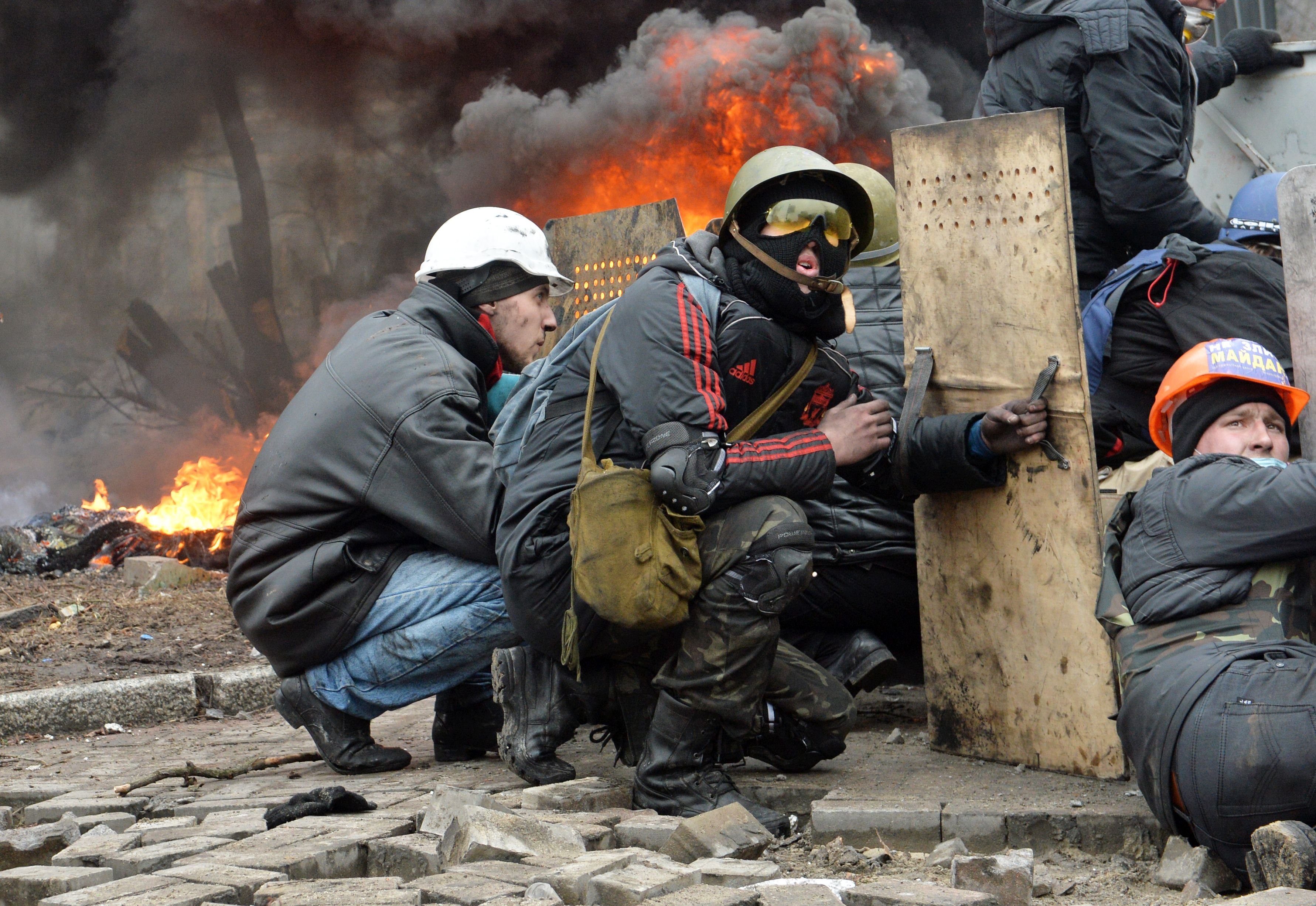 Imagini din timpul protestelor din Kiev, din 20 februarie 2014 - 9