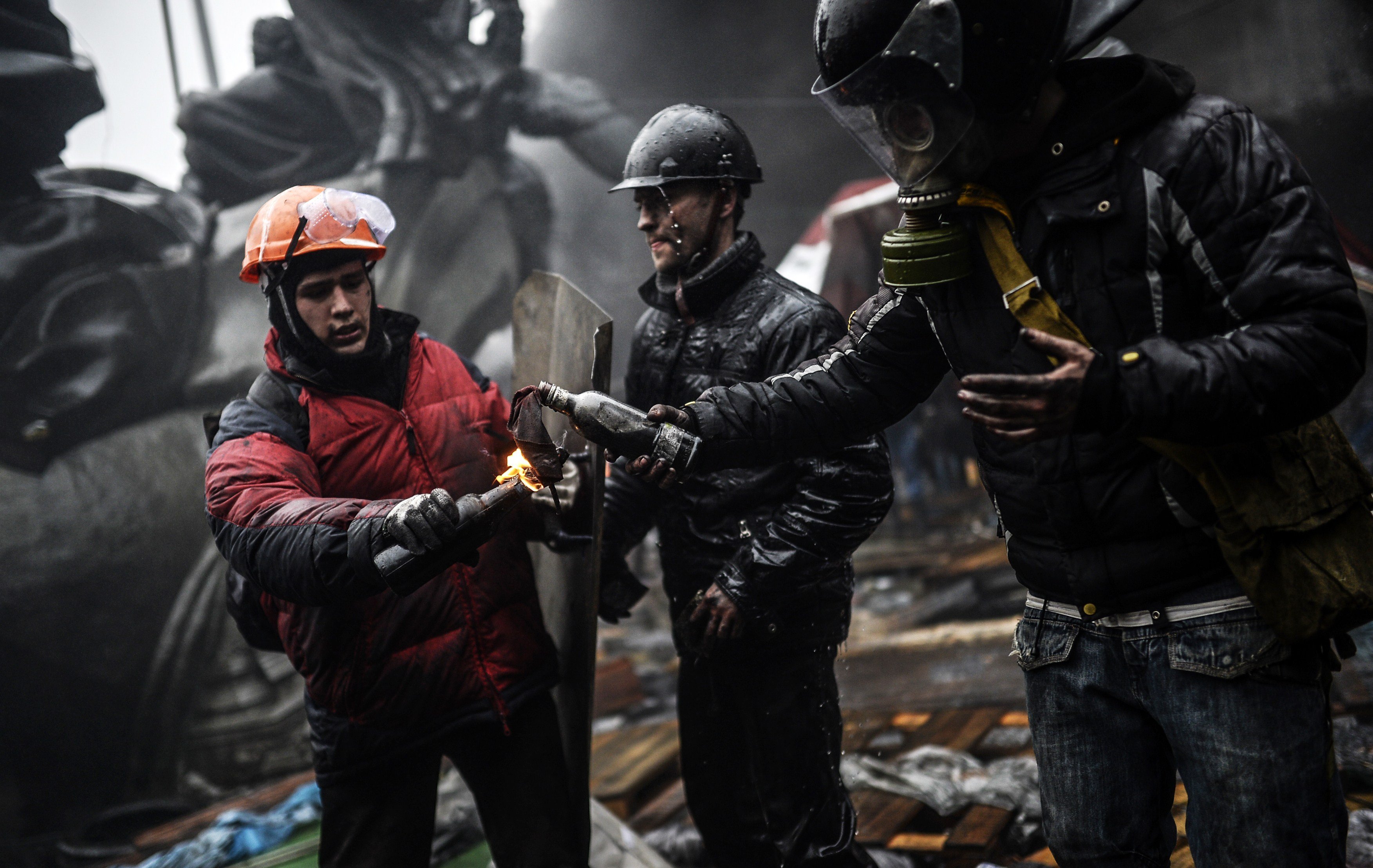 Imagini din timpul protestelor din Kiev, din 20 februarie 2014 - 12