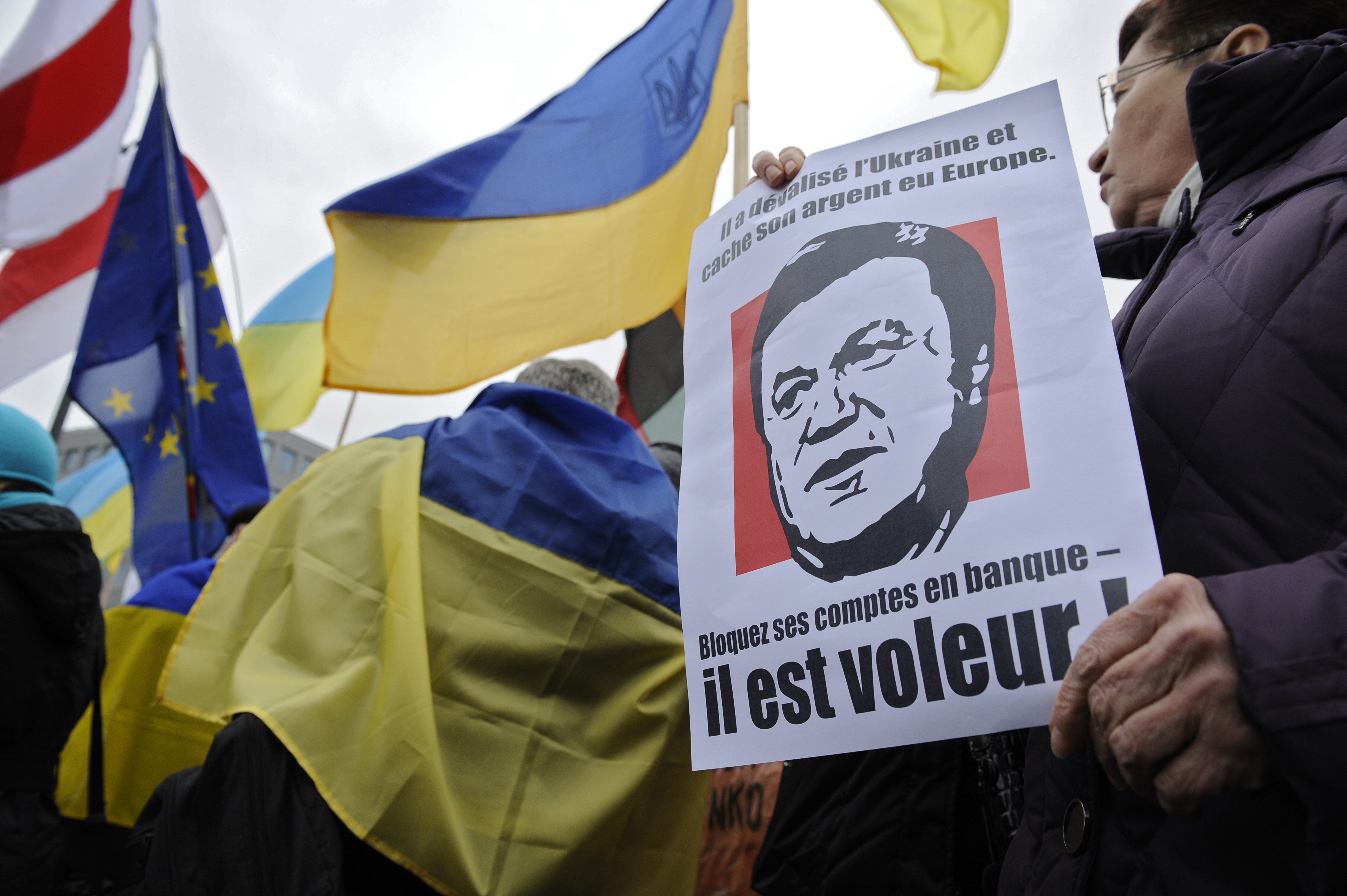 Protest al ucrainienilor pro-europeni, in fata cladirii Consiliului European, din Bruxelles