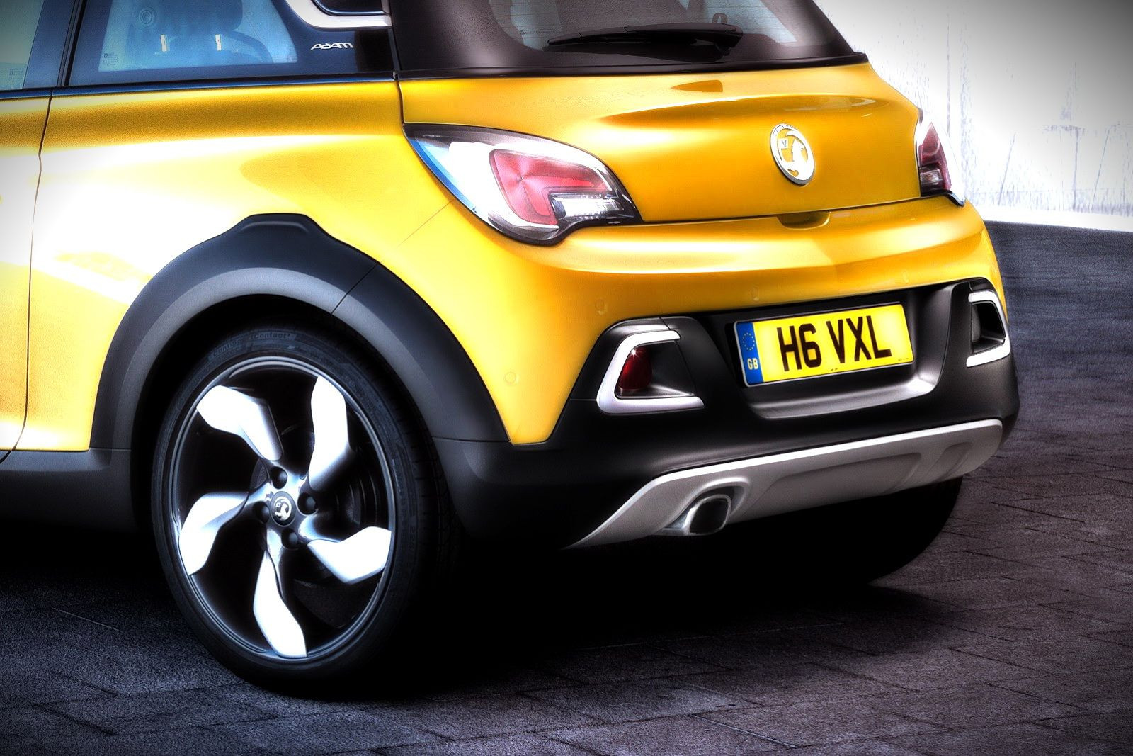 Noul Opel Rocks. Imagini si detalii de la sursa cu primul offroader de oras