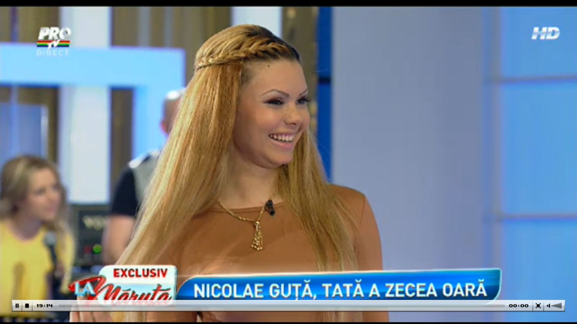 Nicolae Guta va fi tata pentru a zecea oara. Madalina, iubita manelistului de doar 21 de ani, gravida in luna a treia