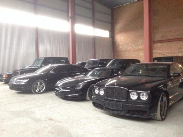 Colectia impresionanta de masini de lux a familiei Yanukovych! VIDEO