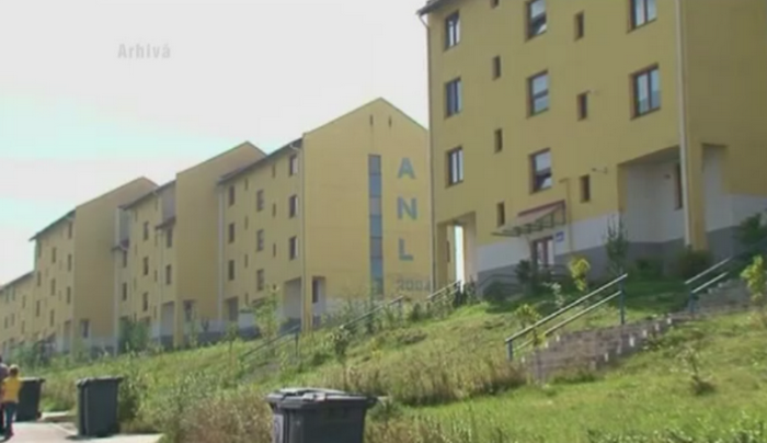 Blocuri ANL in sate de batrani si centre after school fara angajati. Proiectele fara minte gandite de primarii din Romania