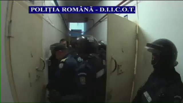 Un kg de heroina vandut de detinuti in Penitenciarul Colibasi. 27 de persoane, intre care si gardieni, audiate la DIICOT