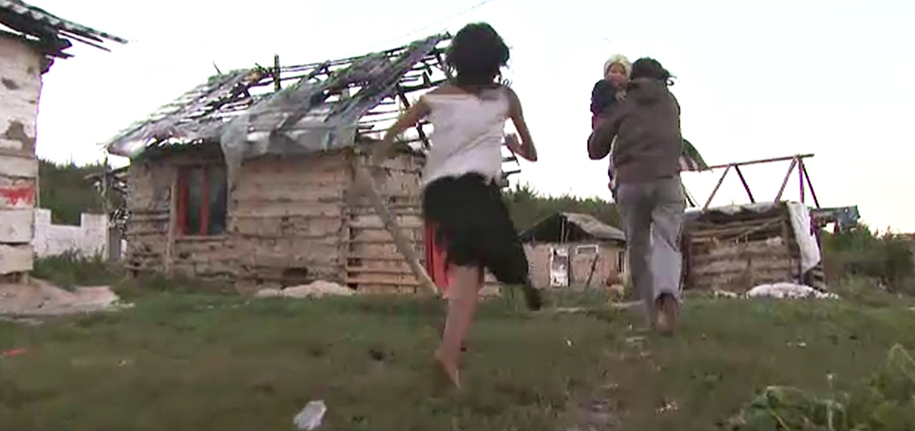 Reportaj din Romania paralela: Peste 30 de ani, romii pe care astazi alegem sa ii ignoram vor trebui sa ne plateasca pensiile