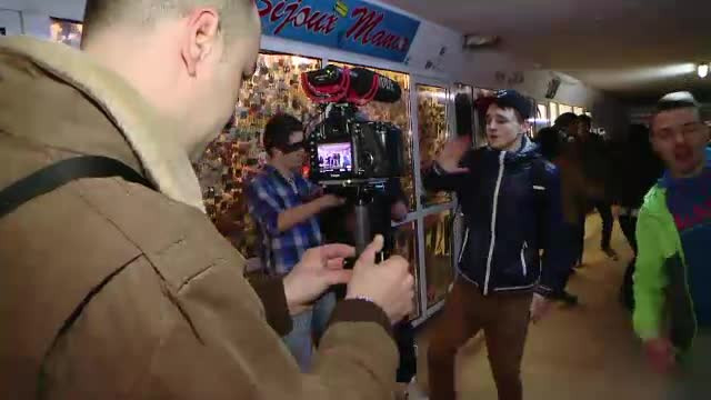 "Happy" face furori si la Iasi. Cum si-au propus protagonistii sa depaseasca in vizualizari varianta din Capitala