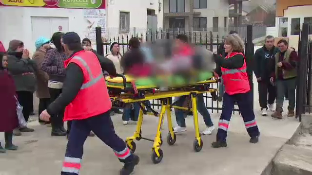 Tanara de 26 de ani, izbita in plin de o masina. Femeia isi ducea copilul la gradinita si a traversat printr-un loc nepermis