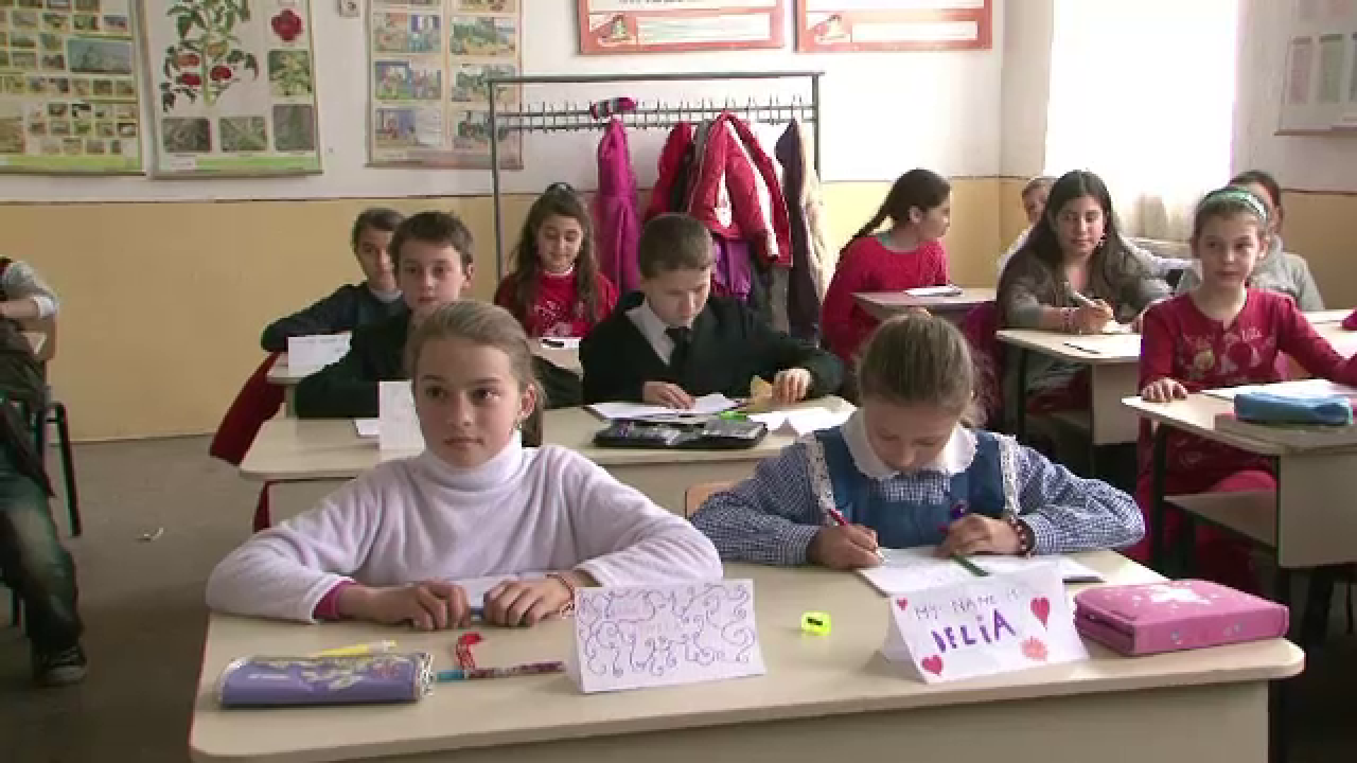 Primele proiecte cu bani americani la Deveselu. Reprezentantii Ambasadei SUA la Bucuresti, interesati de educatia copiilor