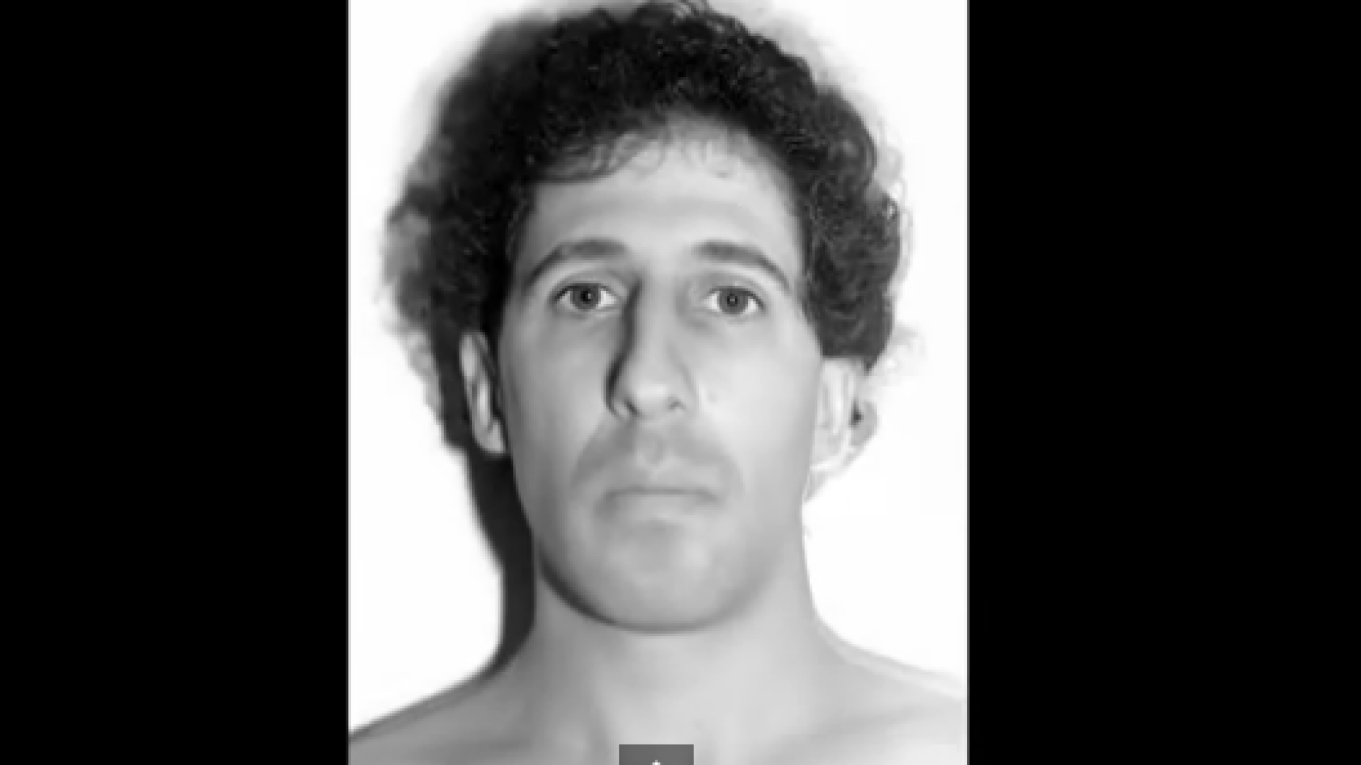 Un selfie pe zi, timp de peste doua decenii. Transformarea unui barbat pe parcursul a 24 de ani. VIDEO