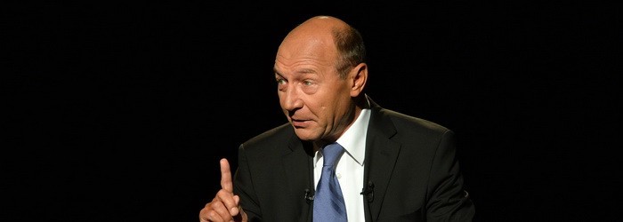 Traian Basescu despre buget: "Faci trei rectificari in 5 luni si vorbesti de stabilitate. Penibili trebuie sa fie unii"