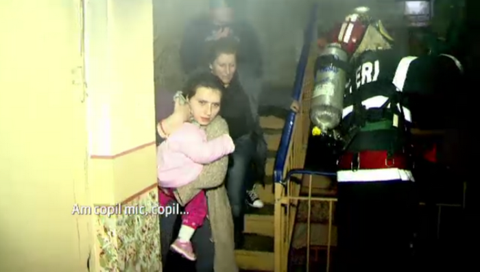 Explozie puternica intr-un bloc din Timisoara. Un barbat care a vrut sa schimbe o butelie a ajuns in stare grava la spital