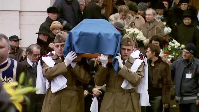 Baritonul Nicolae Herlea a fost inmormantat. Gheorghe Turda: "Va ramane un mare gol dupa maestru"