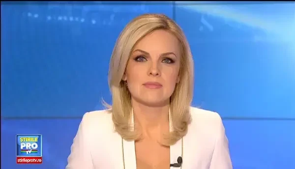 "Il aducem pe Dumnezeu langa noi". Romanii din Italia si-au adus langa ei, bucata cu bucata, o biserica maramuresana