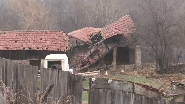 Despagubiti cu 3 mil. de euro dupa alunecarile de teren. Locuitorii unui sat din Gorj si-au gasit dreptatea in Justitie