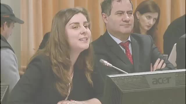 "Romgleza" tinerei de 34 de ani pe care Ponta a propus-o la Finante. A vorbit in comisie despre "think tank" si "breakfast"