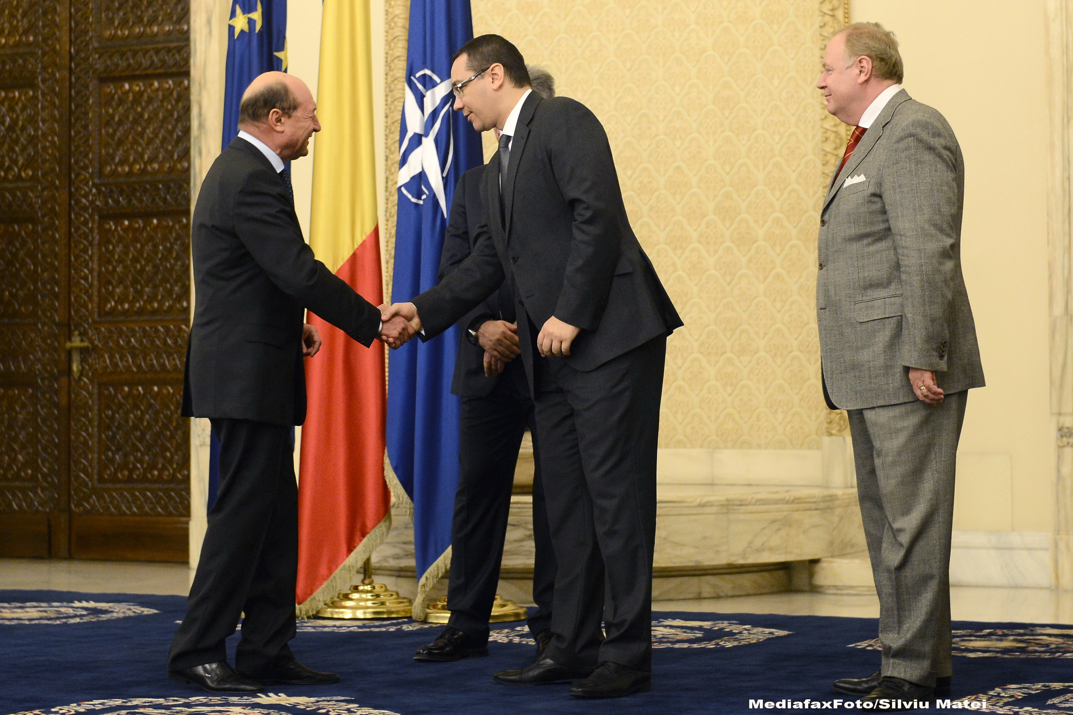 Ponta anunta ca nu a incheiat "razboiul" cu Basescu: "E doar un armistitiu". Motivul pentru care s-a ajuns la acest acord