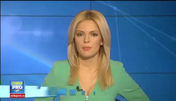 Barbatul care cantareste peste 300 de kilograme a ajuns la Spitalul din Timisoara, si va fi operat.