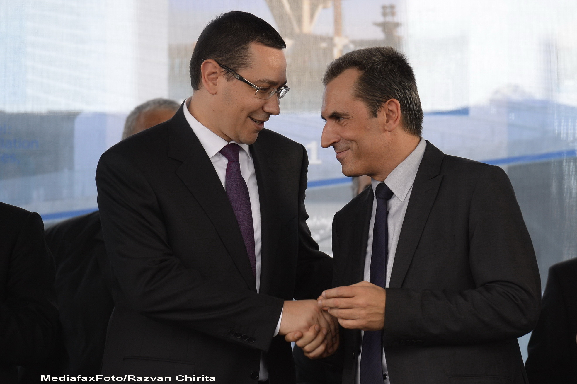 Sedinta comuna a guvernelor Romaniei si Bulgariei, la Ruse. Este invitat si premierul Serbiei