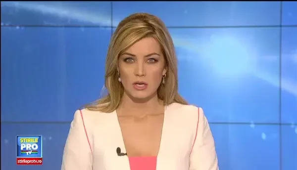 O femeie de 30 de ani din Capitala a murit, dupa ce a cazut de la etajul 8. Politia a deschis o ancheta