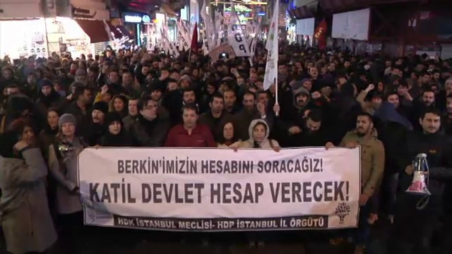 Violente marti seara in Turcia. Mii de oameni au cerut, in strada, demisia guvernului dupa moartea unui adolescent