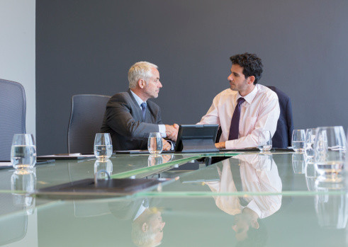 STUDIU. Legatura dintre inteligenta si increderea in cei din jur. Ce au descoperit cercetatorii de la Oxford