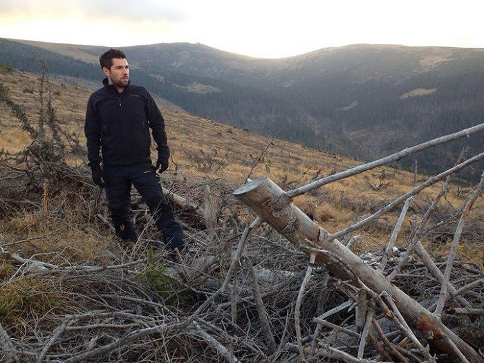 Cum ar putea perdelele forestiere plantate pe marginea drumurilor sa ne scape de troiene, ACUM, la Romania, te iubesc