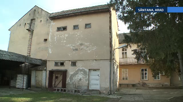 Statul doar se face ca ii ingrijeste pe batrani. Situatia absurda din Sântana, unde alesii au uitat promisiunile din campanie