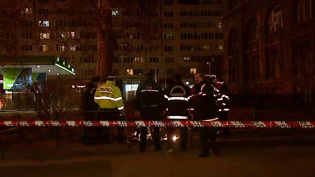 23 de oameni ai strazii, la un pas de moarte din cauza incendiului izbucnit in adapostul lor, un canal de la Gara de Nord