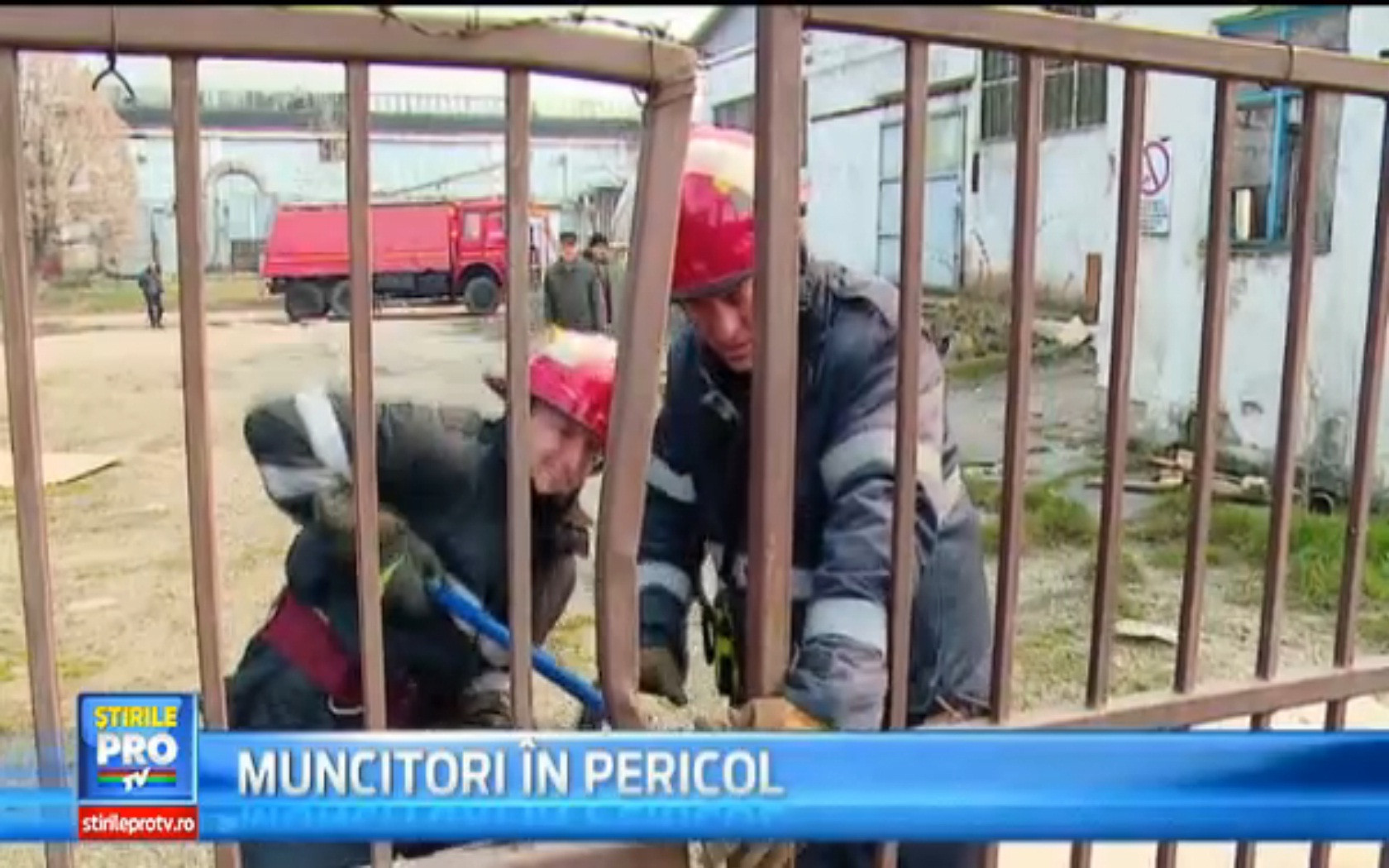 Panica la Targu Mures, dupa ce a izbucnit un incendiu intr-o fosta fabrica de mobila