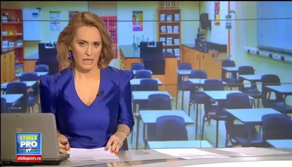 30 de lei - atat le da statul elevilor saraci din Romania. Banii de-abia ajung pentru cateva caiete si rezerve de stilou