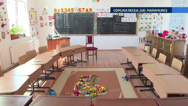 Lectia primita de autoritatile romane. Cum au ajuns mai multe scoli moderne, cu calculatoare performante, sa fie pustii