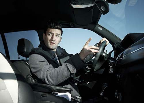 Smiley a ramas fara permis; artistul conducea cu 177 km/ ora pe Soseaua de Centura a Capitalei