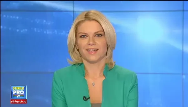 Oglinda care schimba expresia fetei. Inventia spectaculoasa a unui student japonez.