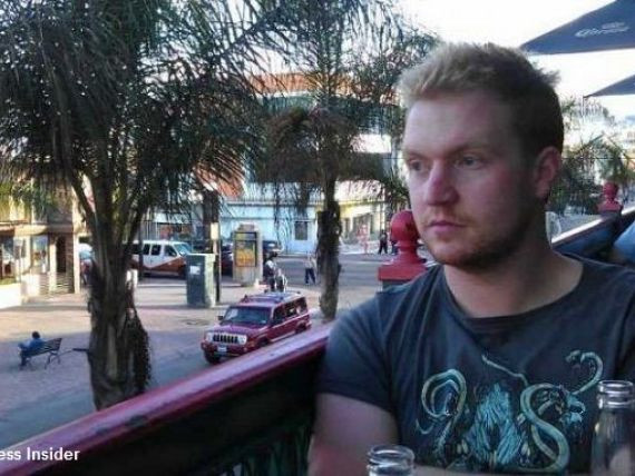 Anul trecut, lucra intr-o benzinarie pentru a-si plati studiile. Acum este milionar in dolari, dintr-o afacere pe Facebook