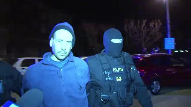 Atac sangeros in Gorj. Enervat ca un caine il latra, un barbat l-a omorat pe proprietarul animalului cu iataganul