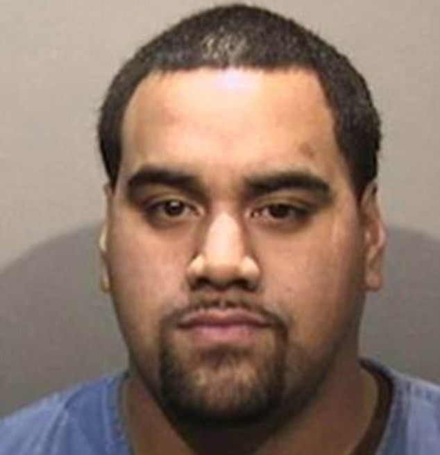 S-a dus direct la politie dupa ce a dat o cautare cu numele lui pe Google. Ce a aflat de pe internet despre el